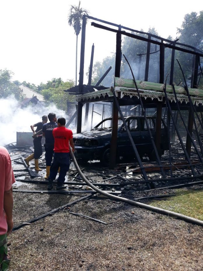 Diduga kompor meledak rumah warga Kreung Dayah ludes 